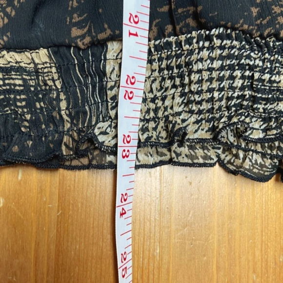 Daniel Laurent Blouse w/ 3/4 Sleeve - Picture 2 of 9